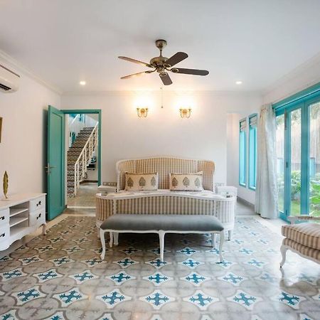 White Banyan Beach Villa, Candolim By The Acacia Villas Esterno foto