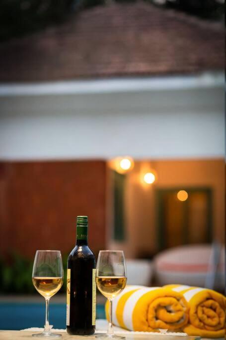 White Banyan Beach Villa, Candolim By The Acacia Villas Esterno foto