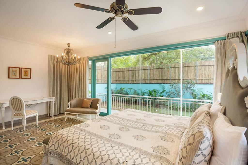 White Banyan Beach Villa, Candolim By The Acacia Villas Esterno foto